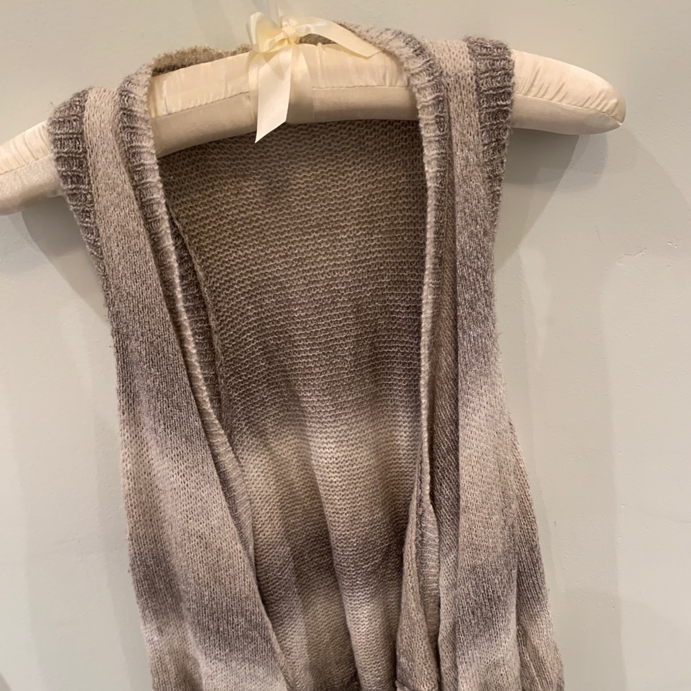 Forever 21 woven vest